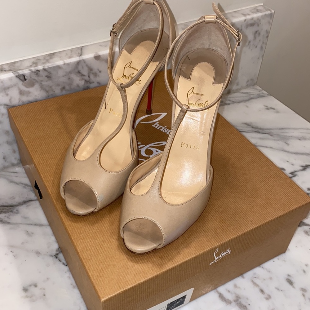 Authentic Christian Louboutin Senora 100 Pumps in Napa (Nude) 39.5 heels